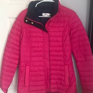 Vineyard Vines women’s pink down jacket